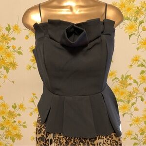 NWT Ruffle Peplum strapy top in black size M
